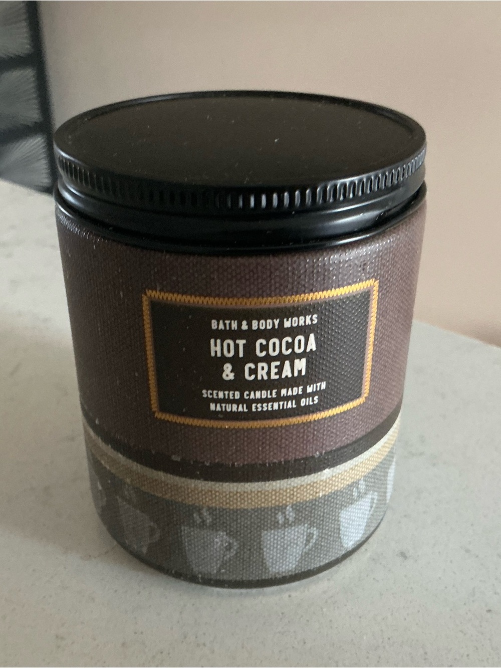 Bath & Body Works Hot Cocoa & Cream Candle - Brown & Black